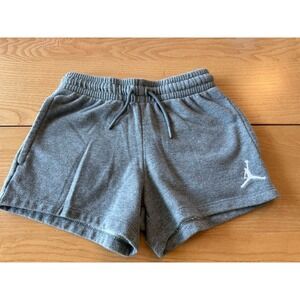 Air Jordan Fleece Shorts Girls Size M Grey Jumpman Athletic Casual Basketball‎